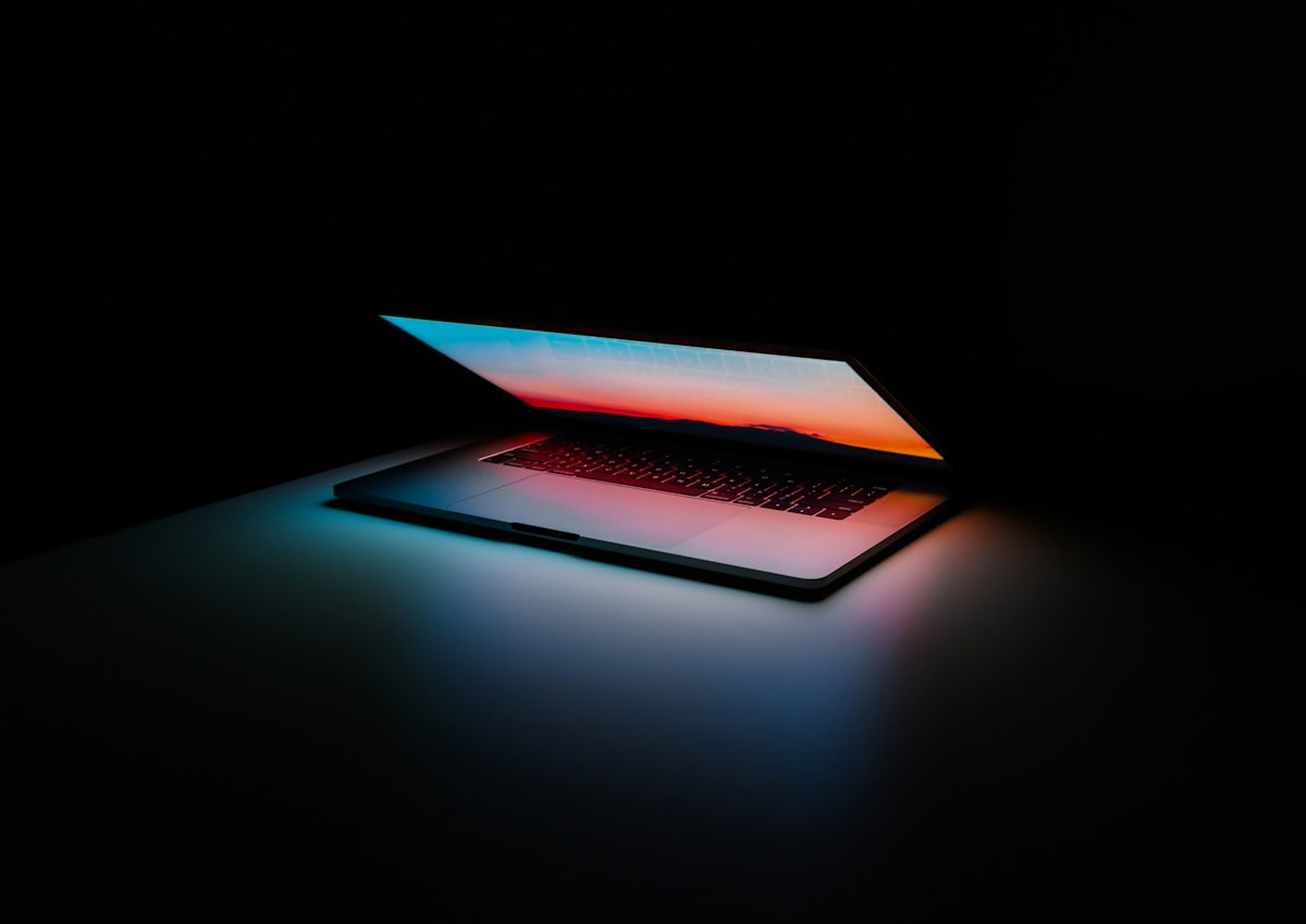 Muse Glimmer di Meta, modello AI aperto che esegue agenti in locale su un laptop