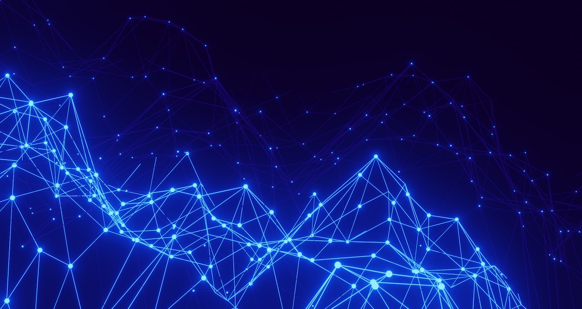 Rete astratta di nodi e connessioni che rappresenta sistemi AI multi-agente che interagiscono