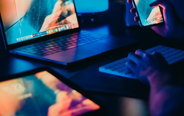 Immagine a tema intelligenza artificiale e tecnologia