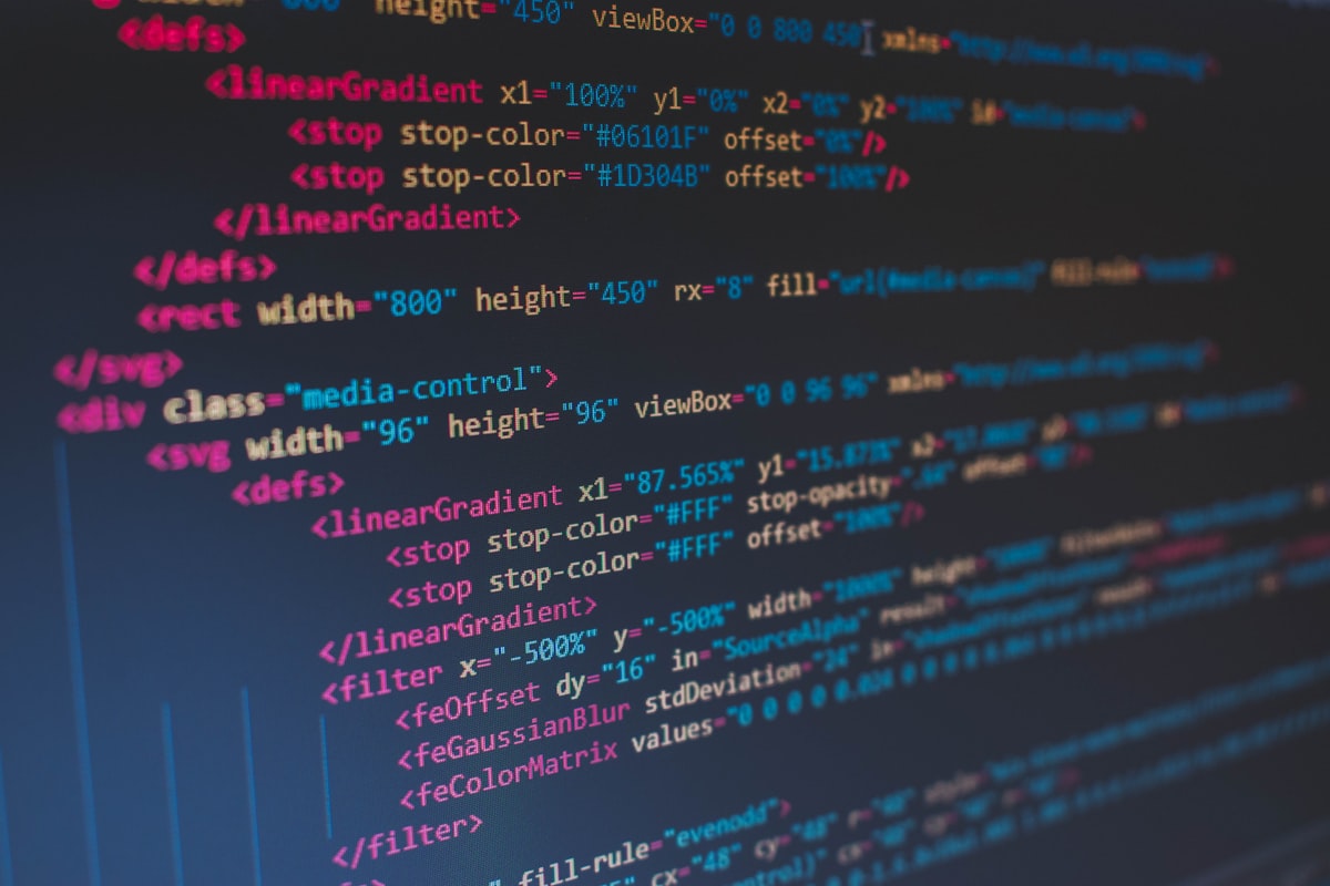 Codice Python su uno schermo, tutorial per creare il primo modello di machine learning
