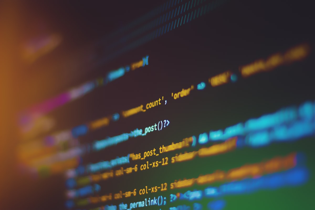 Codice informatico che rappresenta la sicurezza dei componenti dell'AI agentica