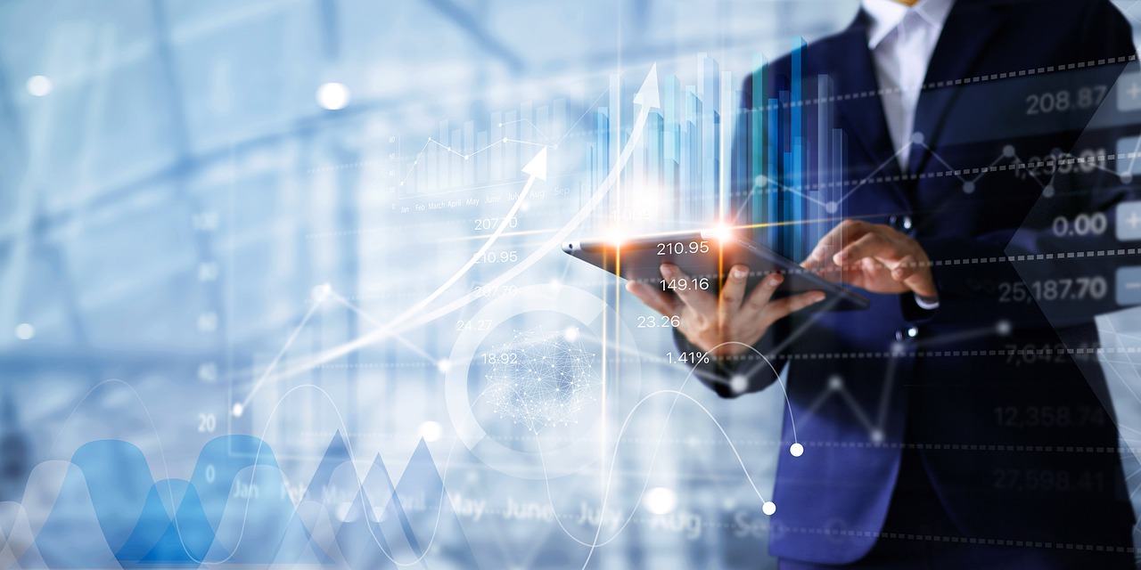 Schermo con grafici e dati digitali che rappresentano le visualizzazioni interattive di ChatGPT
