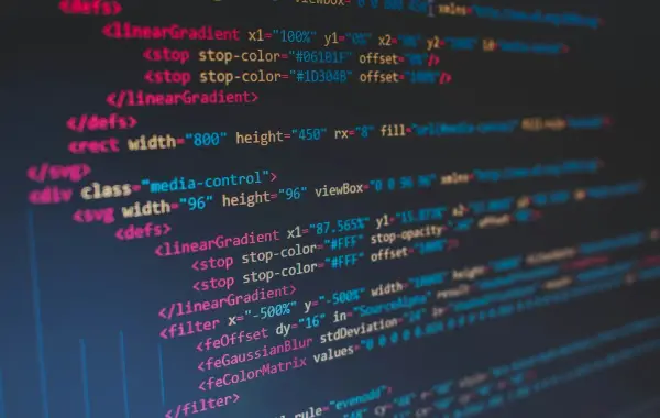Codice sorgente su uno schermo, verifica formale del software