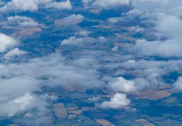 Veduta aerea di una foresta nel nord Europa