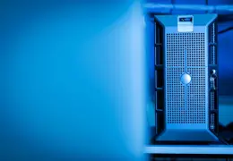 Data center con server per il cloud computing