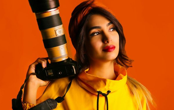 Postazione di lavoro per il ritocco fotografico digitale
