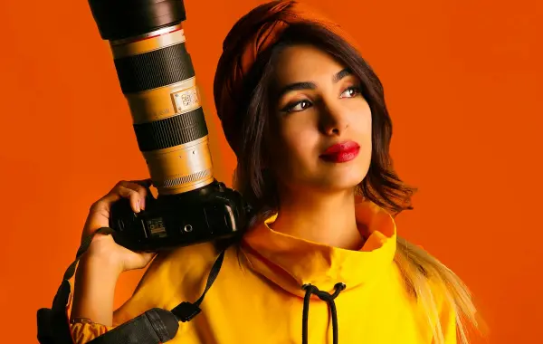 Postazione di lavoro per il ritocco fotografico digitale