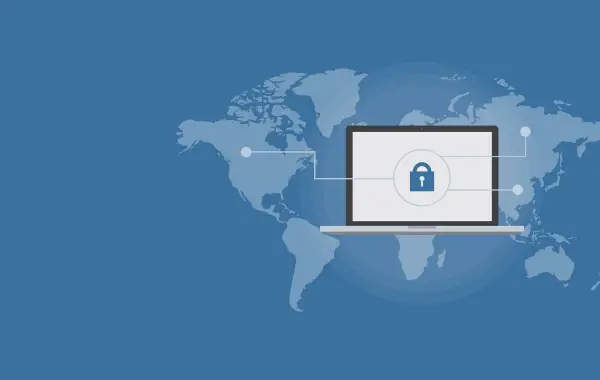Lucchetto digitale su una rete di dati, simbolo di sicurezza informatica e contenimento dell’intelligenza artificiale